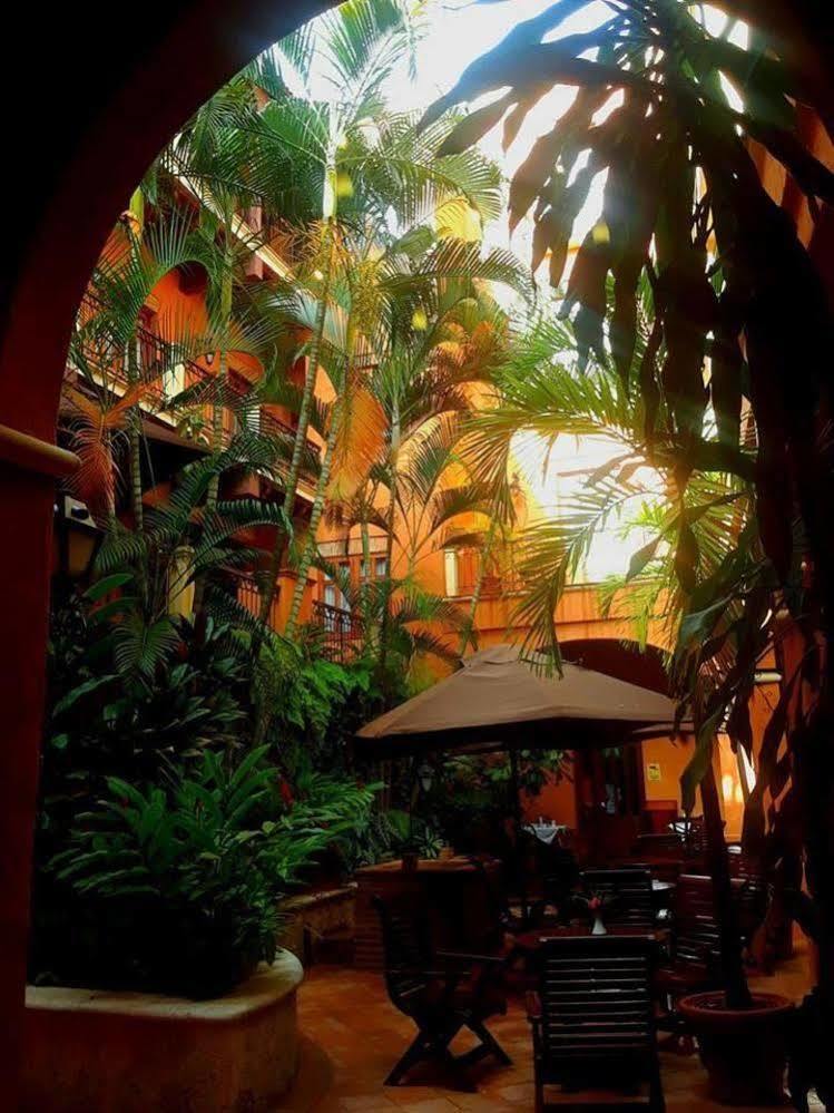 Boutique Hotel Palacio ซานโตโดมิงโก ภายนอก รูปภาพ